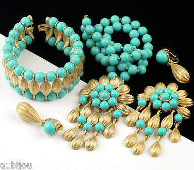 Vintage Trifari Faux Turquoise Blue Cabochon Parure Necklace Brooch Pin Bracelet