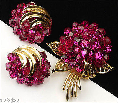 Trifari Briolette Fuchsia Faceted Glass Rhinestone Flower Nosegay Brooch Pin Set