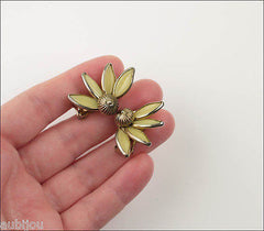 Vintage Trifari Yellow Poured Glass Floral Parure Necklace Bracelet Set Earrings 1950's