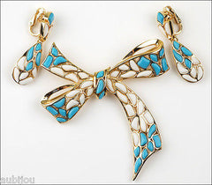 Vintage Trifari Modern Mosaic White Blue Molded Glass Bow Ribbon Brooch Pin Set 1960's