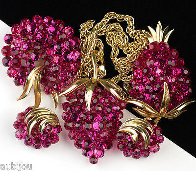 Vintage Trifari Briolette Fuchsia Rhinestone Pineapple Fruit Brooch Pin Set 1960's