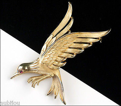 Vintage Crown Trifari 3D Figural Flying Bird Falcon Brooch Pin 1960's Jewelry