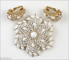 Vintage Crown Trifari White Enamel Cabochon Filigree Lace Flower Brooch Pin Set