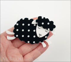 Erstwilder Brooch Pin Bellamy the Black Sheep Model