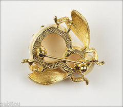 Vintage Crown Trifari Figural Light Cream Lucite Bee Bug Fly Insect Brooch Pin