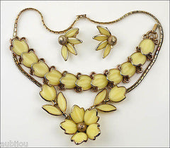 Vintage Trifari Yellow Poured Glass Floral Parure Necklace Bracelet Set Earrings 1950's