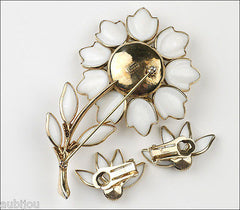 Vintage Large Crown Trifari White Poured Glass Floral Flower Brooch Pin Set 1950's