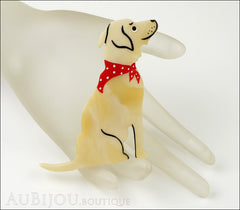 Marie-Christine Pavone Brooch Dog Labrador Beige Galalith Mannequin
